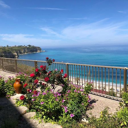 Apartamento La Mesonette A Due Passi Dal Mare Tropea Exterior foto