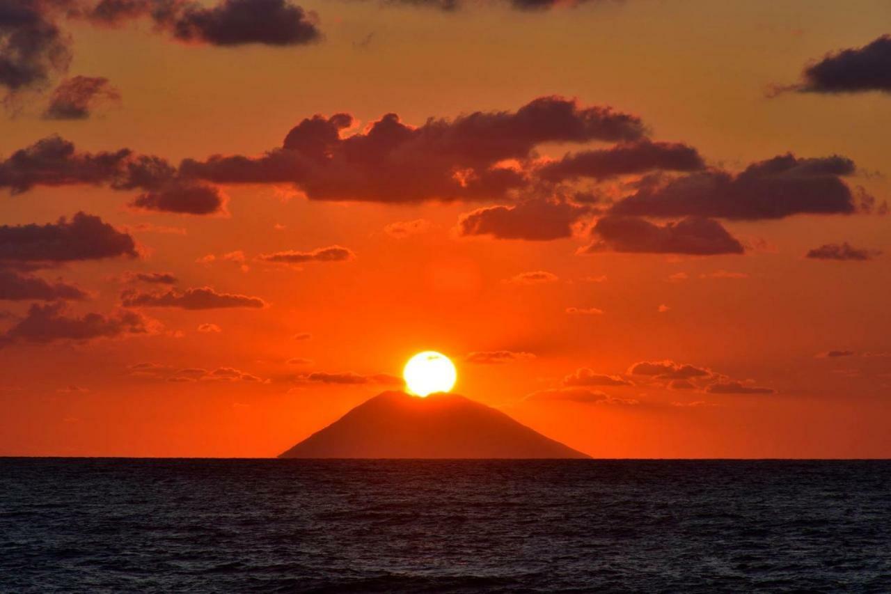 Apartamento La Mesonette A Due Passi Dal Mare Tropea Exterior foto
