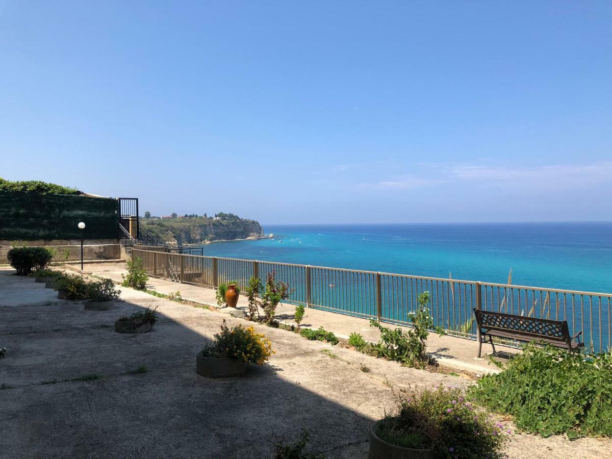 Apartamento La Mesonette A Due Passi Dal Mare Tropea Exterior foto