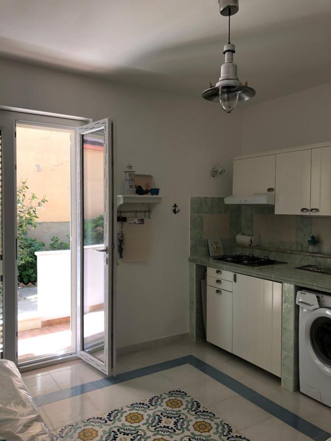 Apartamento La Mesonette A Due Passi Dal Mare Tropea Exterior foto